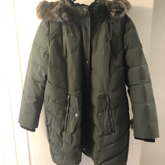 Women’s XL Arctic Expedition Winter Coat - Picture 1 of 11